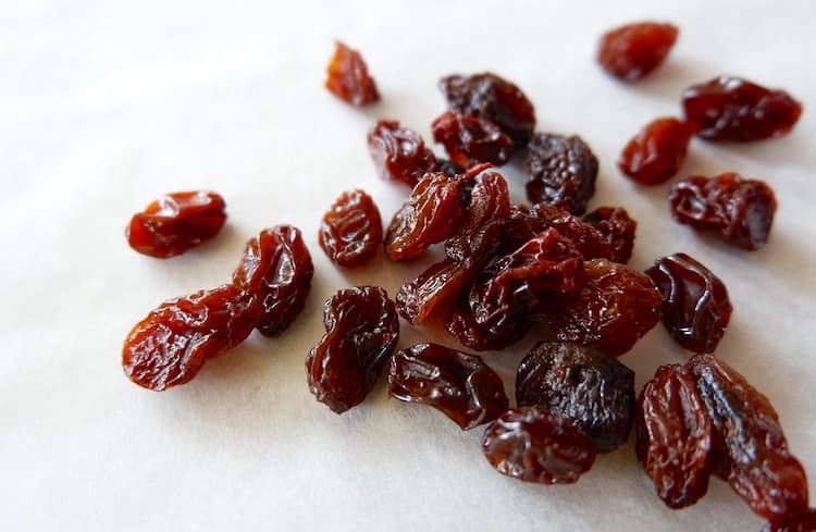 Dog Ate a Grape? 3 Steps to Take in the Next 2 Hours [2026] - Grapes And Dog Illness